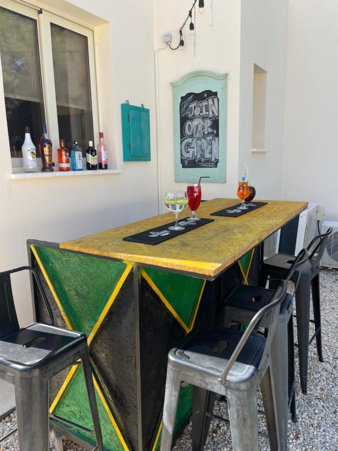 Villa Denis, Marine Drive, Coral Bay Peyia Exterior photo