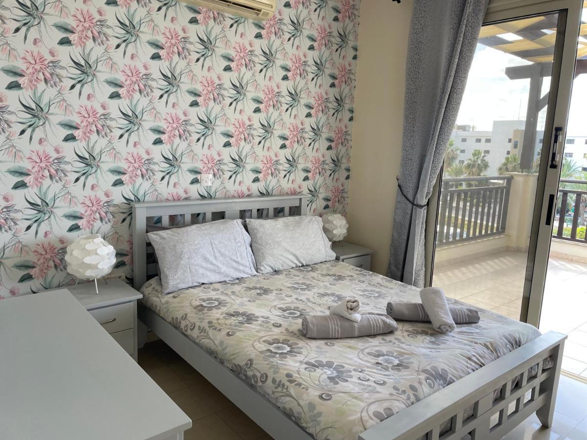 Villa Denis, Marine Drive, Coral Bay Peyia Exterior photo